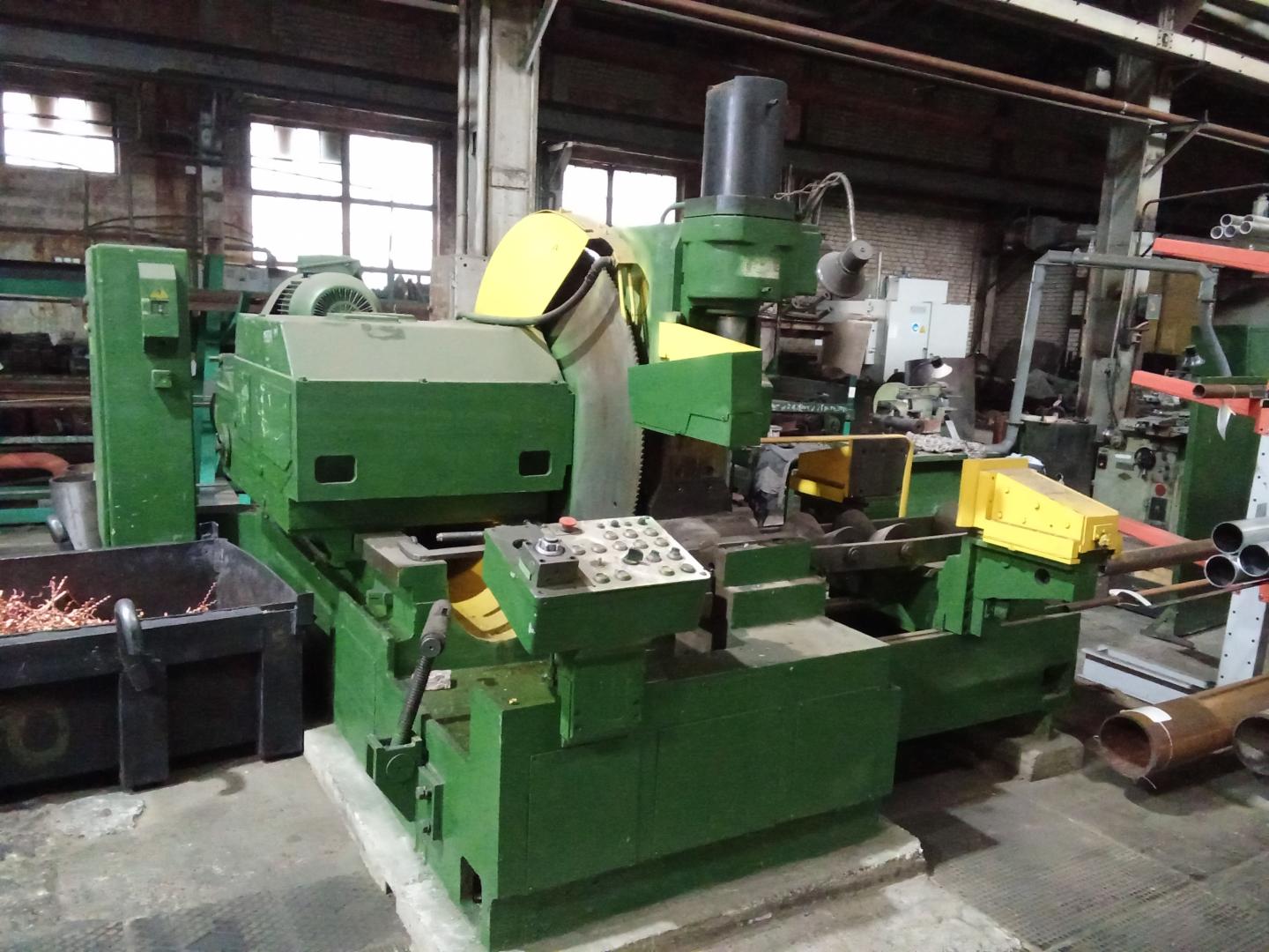 Станок отрезной круглопильный   8г682, 1990 г.в.