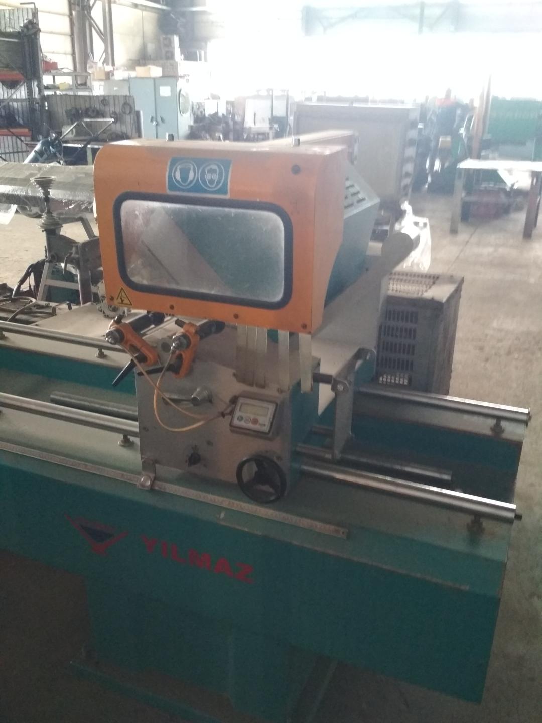 Двухголовочная фронтальная отрезная пила Yilmaz DC 420 M,2010 г.в.