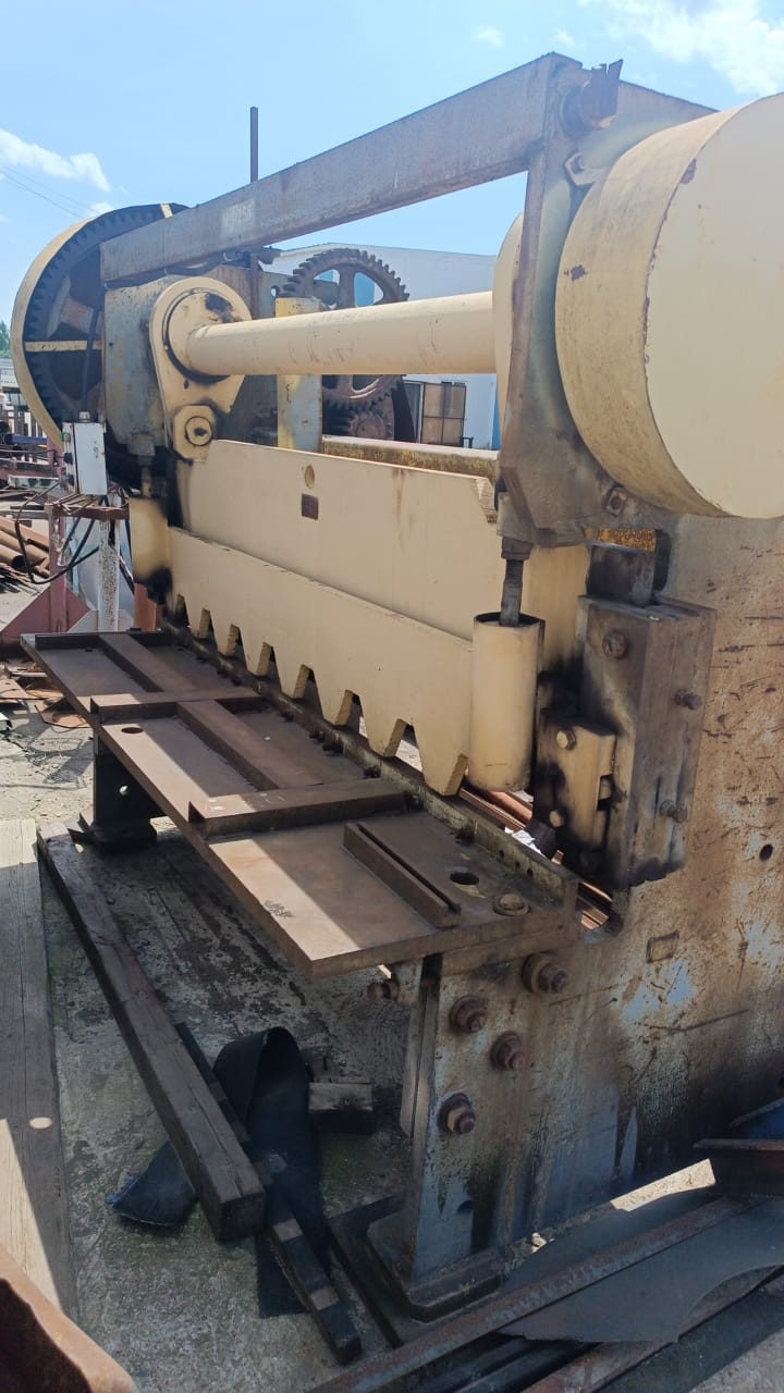 Ножницы гильотинные НГ13