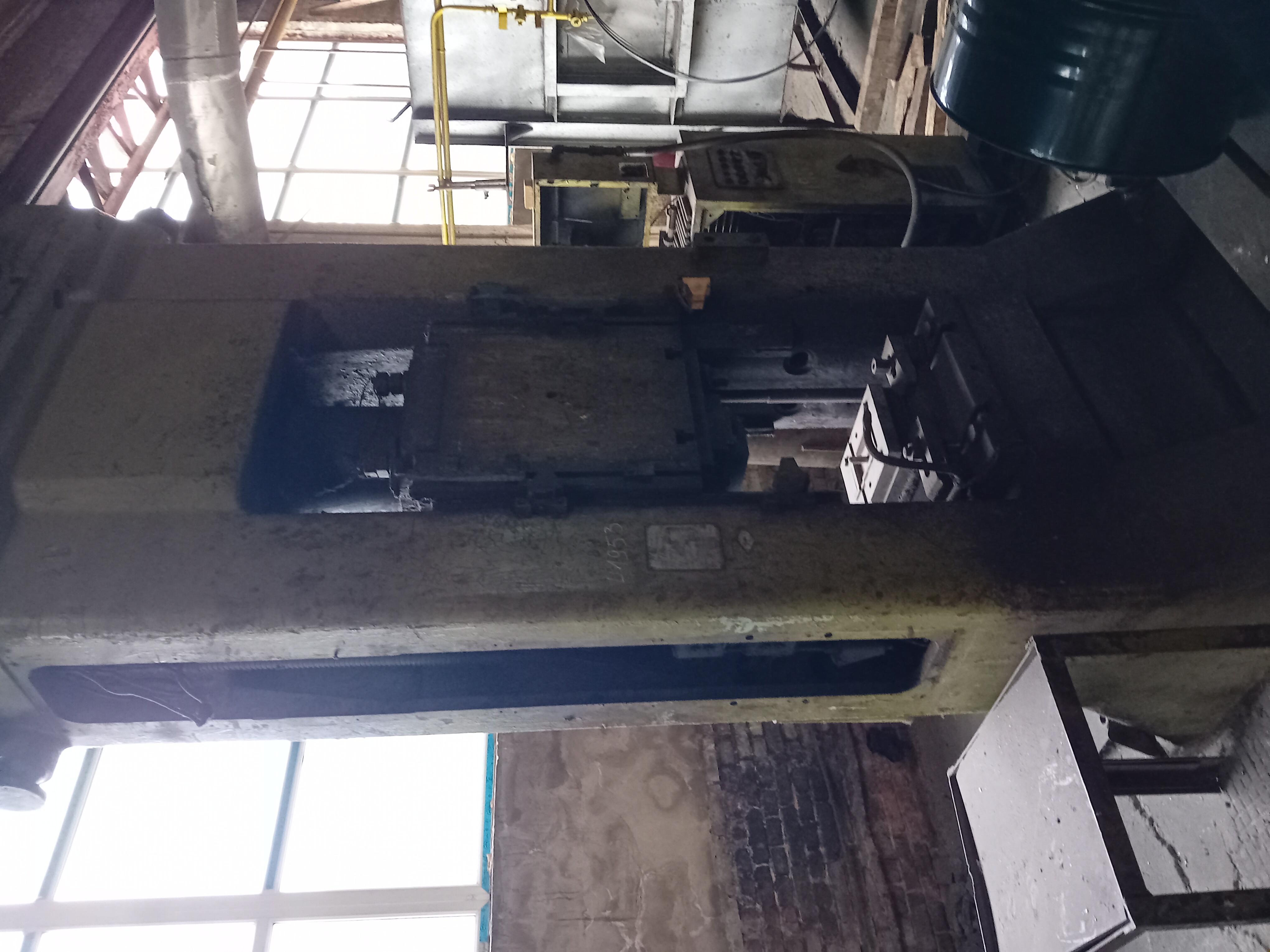 Пресс винтовой дугостаторный ФБ1732А усилием 160то...