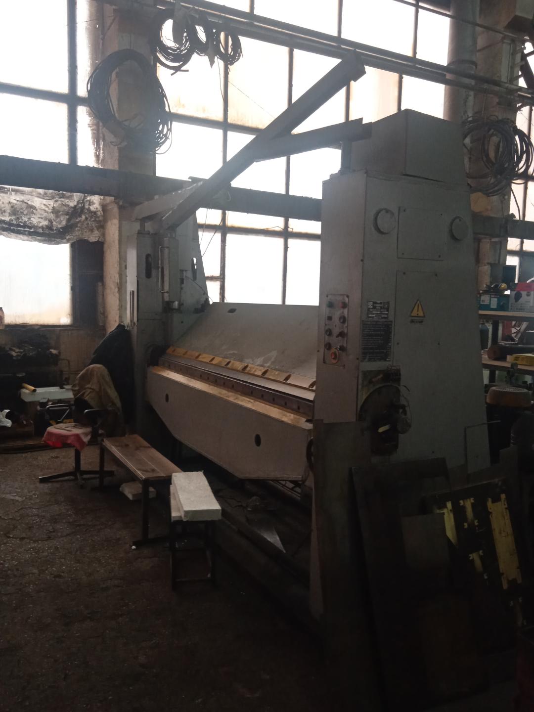 Пресс листогибочный ИВ2144, с поворотной балкой. 1988 г.в.