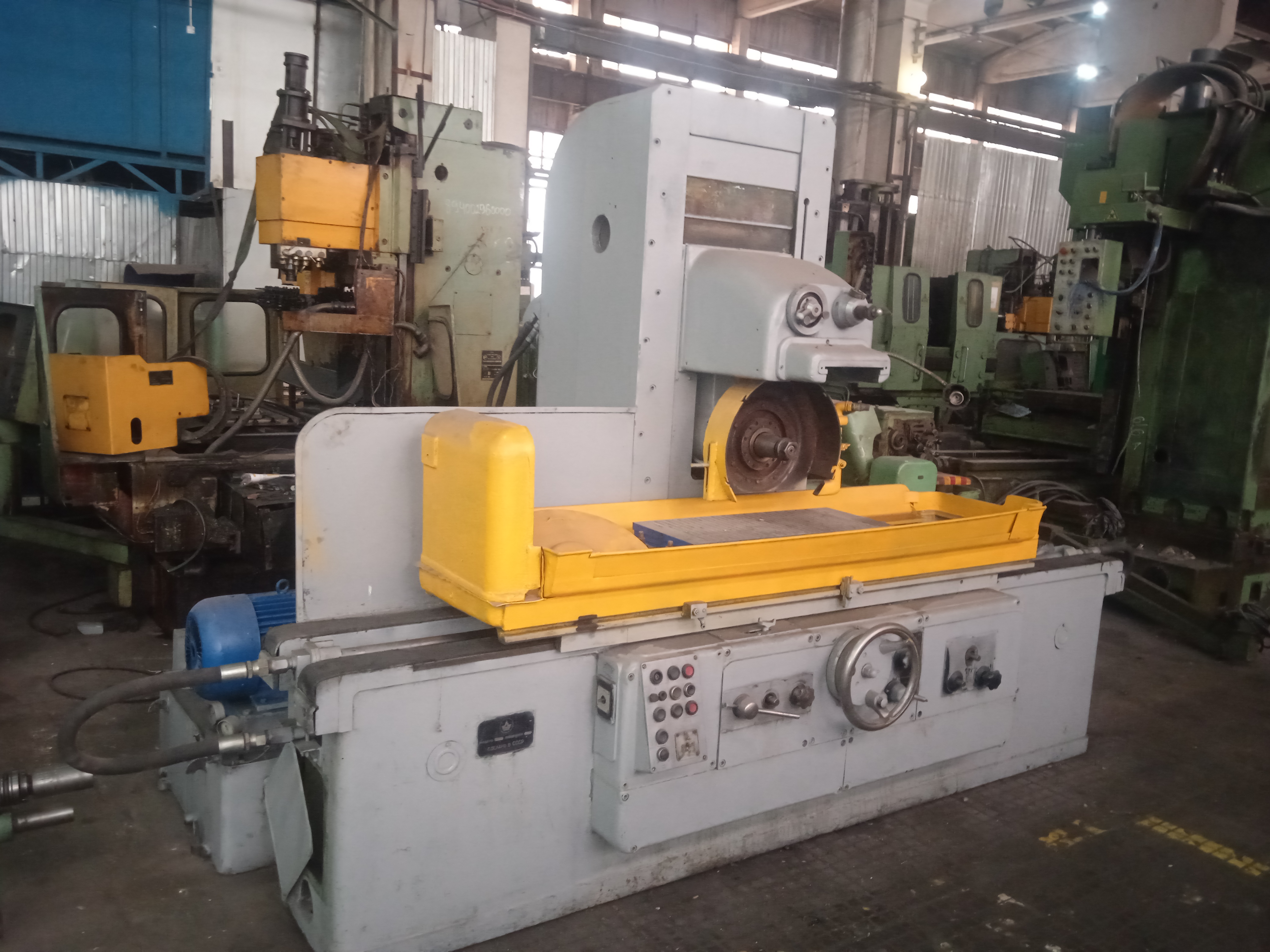 Плоскошлифовальный универсальный станок 3Б722, 197...