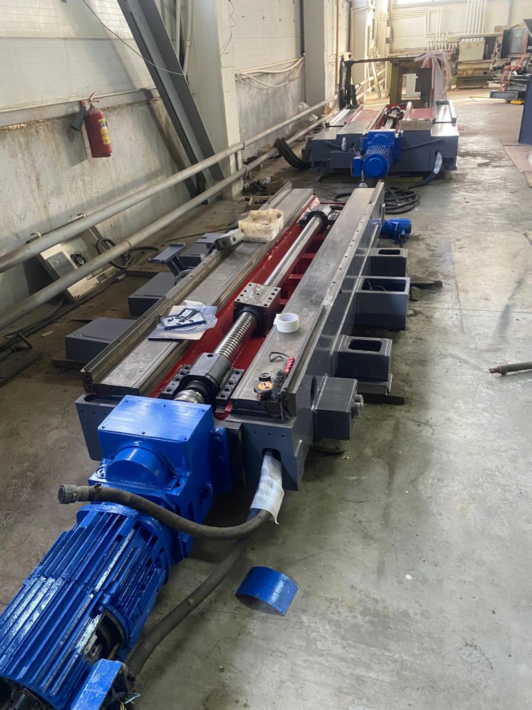 Фрезерный вертикальный станок 65А90Ф4 -2шт