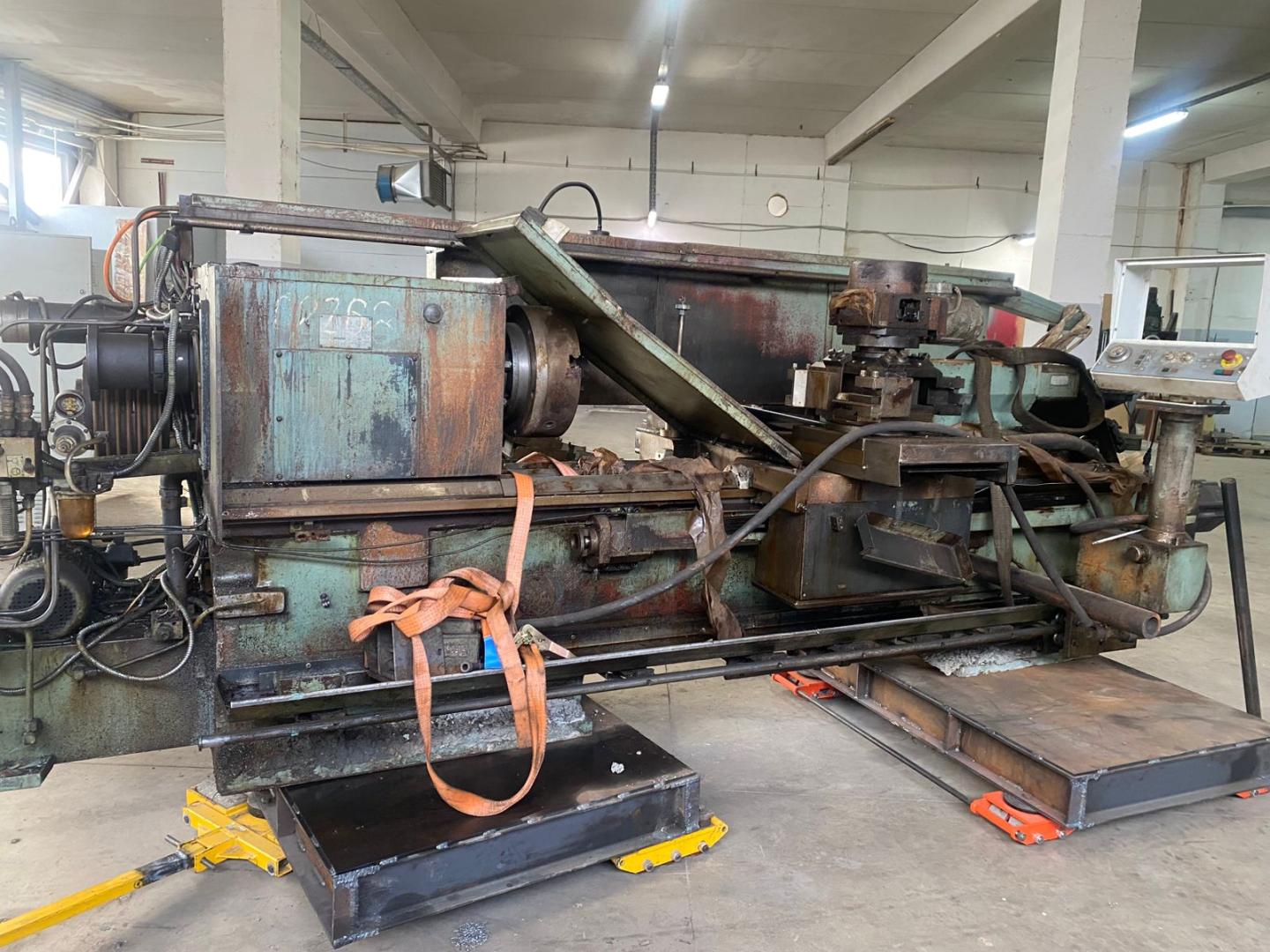 Токарный станок с ЧПУ 16К30Ф323. РМЦ 1500мм