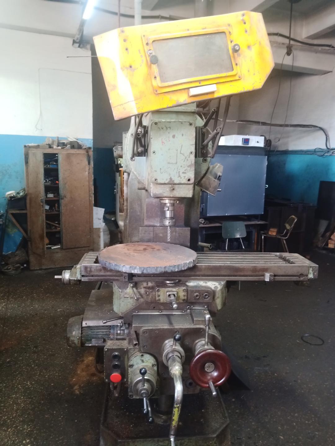 Фрезерный станок 6р11, 1982 г.в.