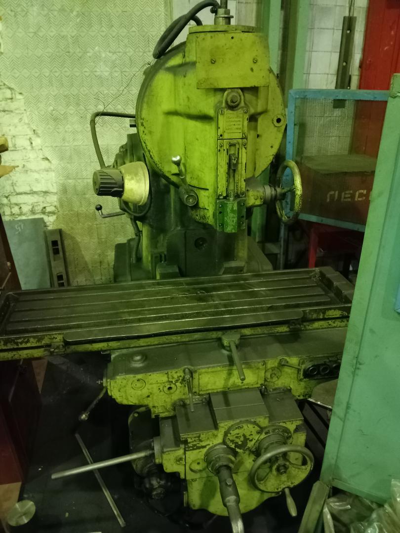 6М12П станок консольно-фрезерный вертикальный, 196...