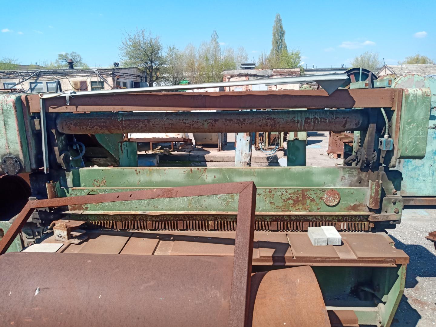 Гильотина ОКС 8949 4 х 2500 мм.