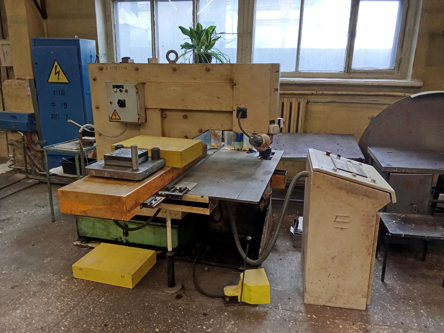 Пробивной пресс Geka PUMA 55