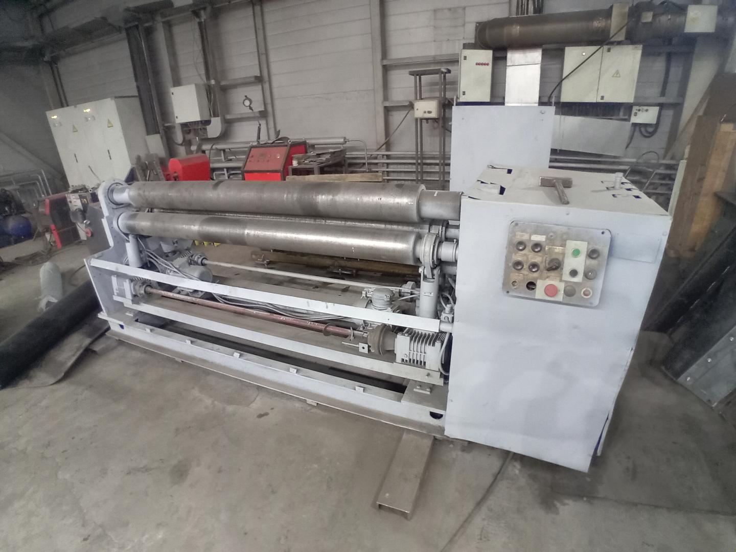 Вальцы трехвалковые листогибочные ИБ2216