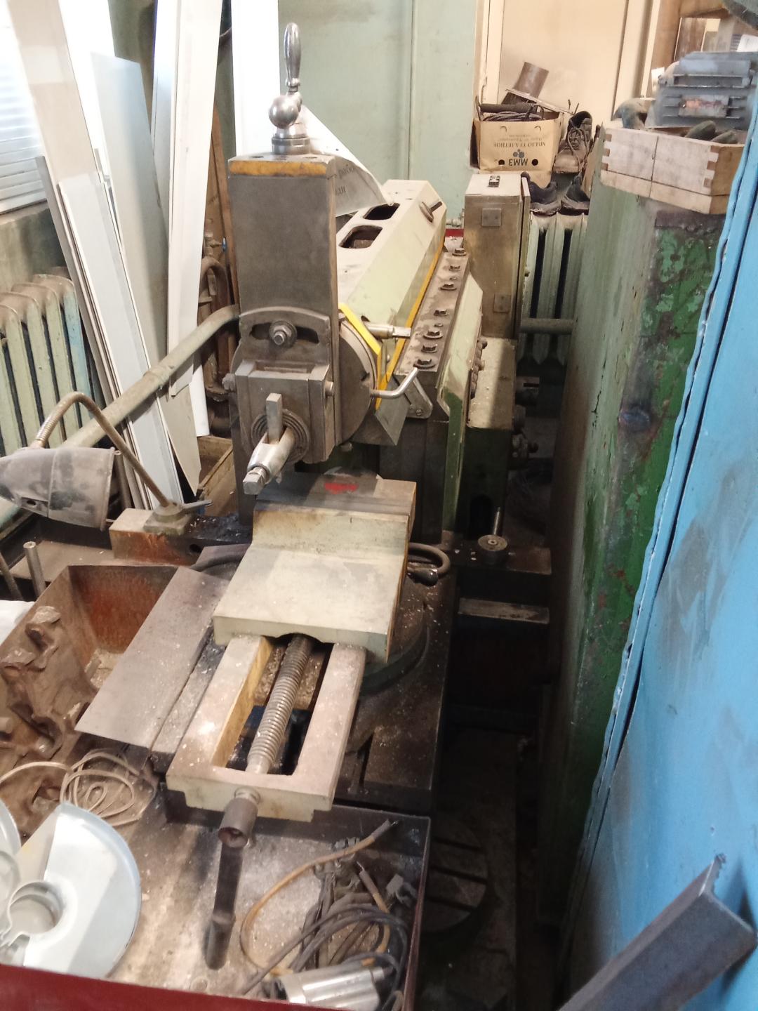 Станок поперечно-строгальный 7305