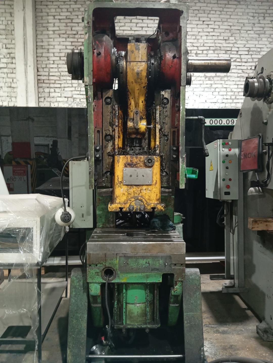 КА 2028 Пресс кивошипный 63 тонны.