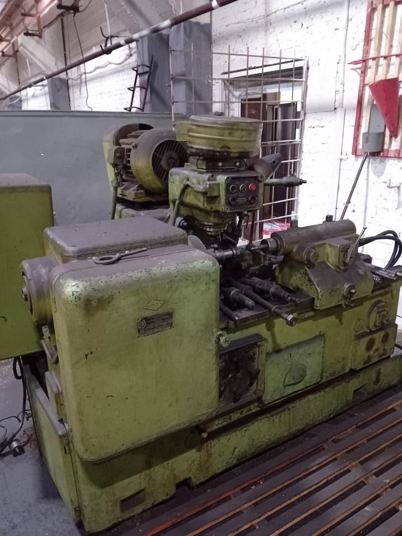 5350 - Полуавтомат шлицефрезерный