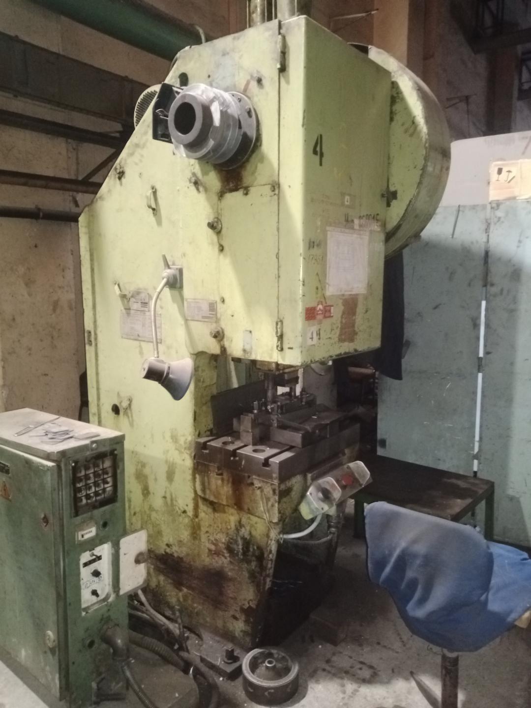 КД2126 Пресс однокривошипный