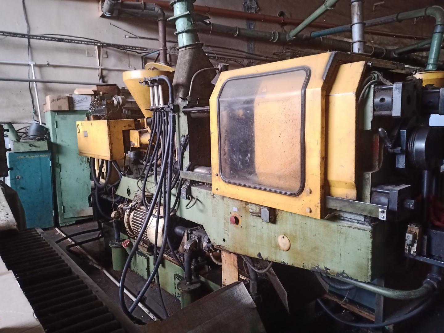 Термопластавтомат ДЕ3127