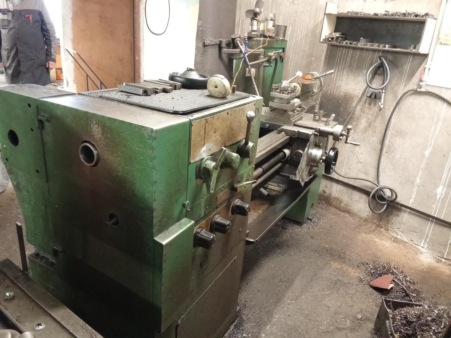 Токарно-винторезный станок 16Б20П