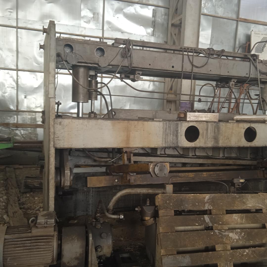 Hoжницы гильотинные H3721Б