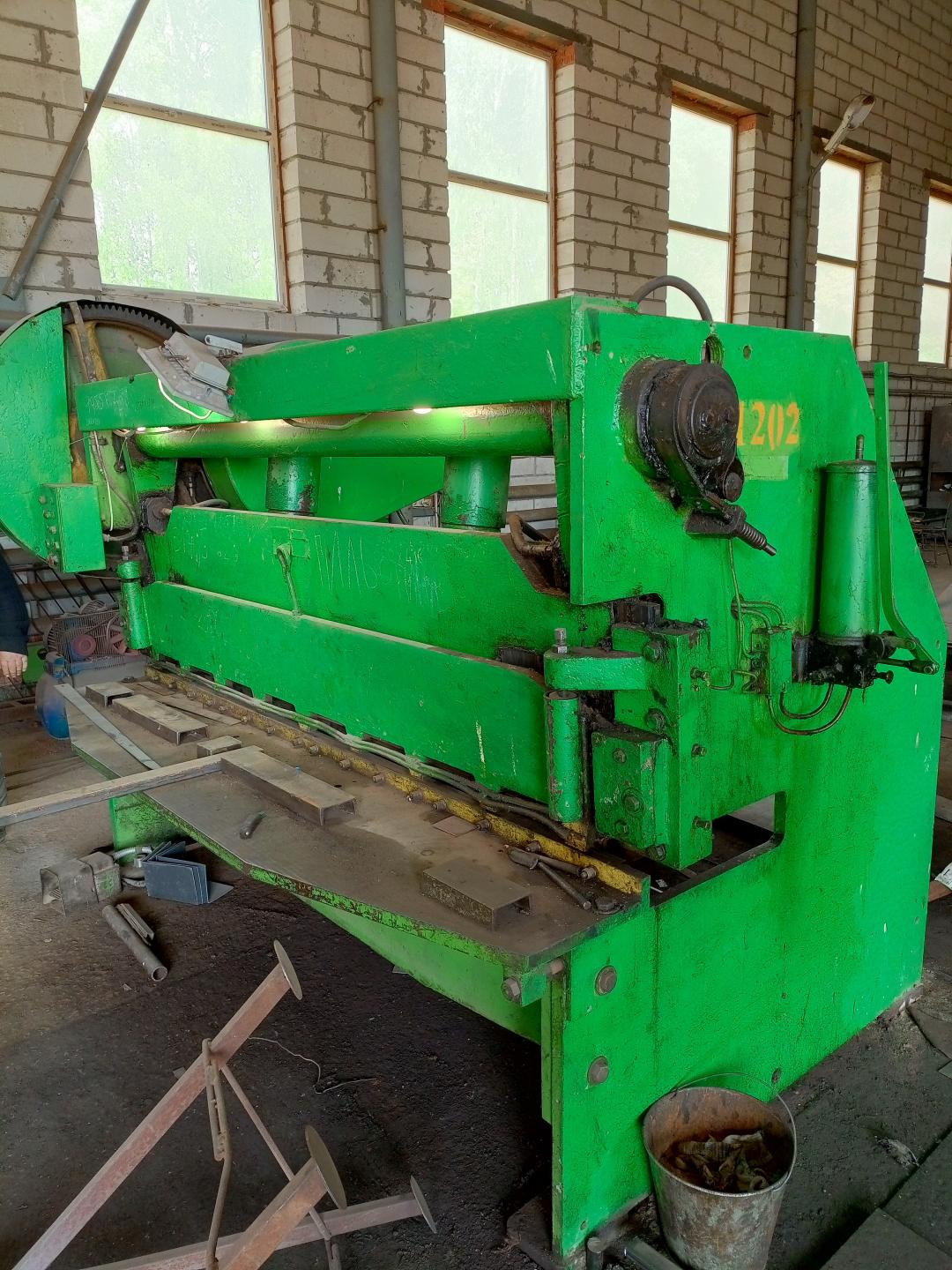 Ножницы гильотинные Н3118