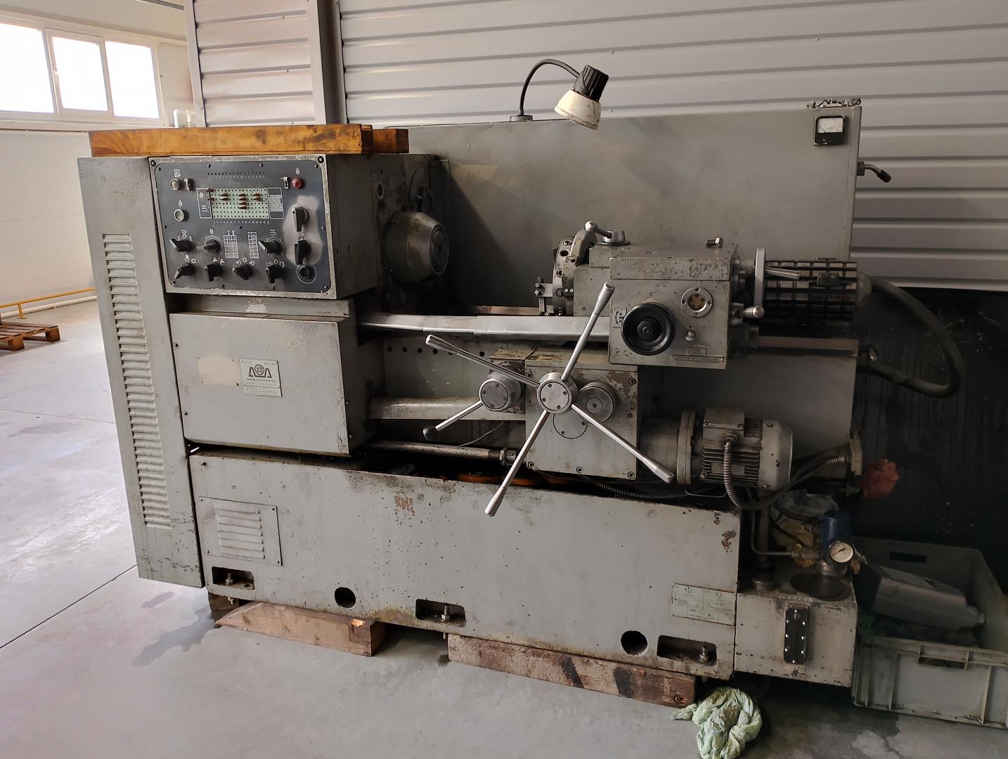 Токарно-револьверный станок 1Г340П